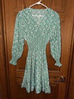 Green Floral Smocked-Waist Women's Dress